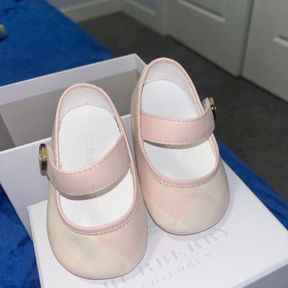 Infant Burberry Shoes - Baby Girl - Picture 1 of 3